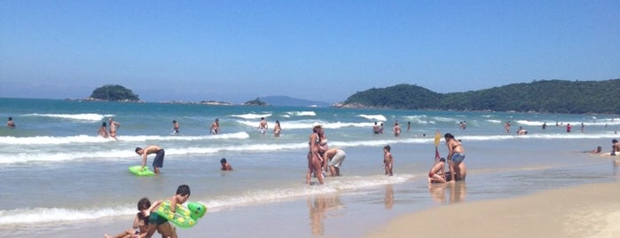 Praia de Palmas - Governador Celso Ramos is one of Luiz 님이 좋아한 장소.