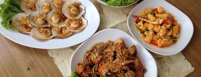 J'Toum  Seafood is one of Thailand 2021.