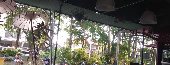 Urban Cafe Bali is one of Locais salvos de Alethia.