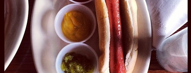 Dominie's Hoek is one of The 15 Best Places for Hot Dogs in Queens.