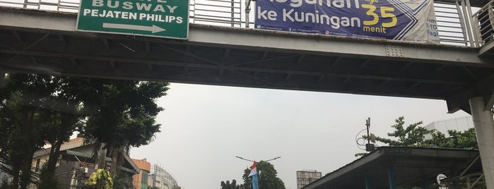 Halte TransJakarta Pejaten Philips is one of Halte Bus Trans BSD dan Trans Jakarta.