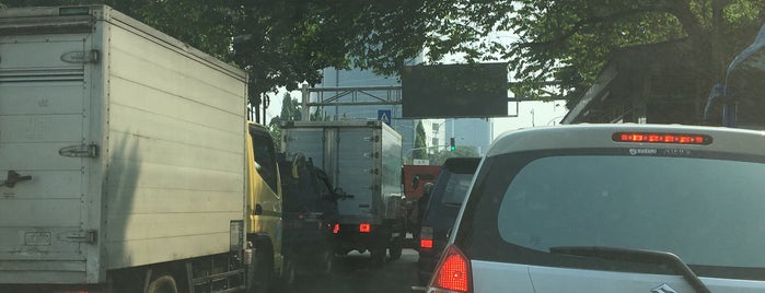 Gerbang Tol Ciputat 2 is one of Toll Gates Rest Area.