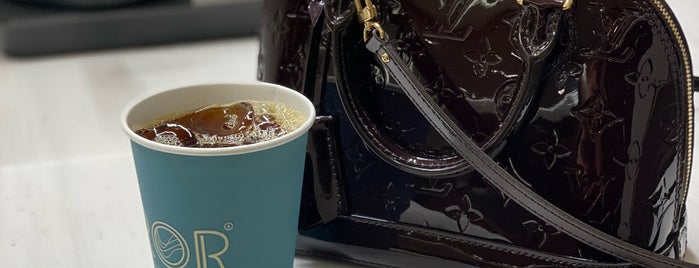 RoR Coffee Roasters is one of Coffee shops | Riyadh ☕️🖤.