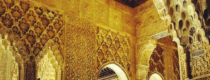 La Alhambra y el Generalife is one of UNESCO World Heritage Sites.