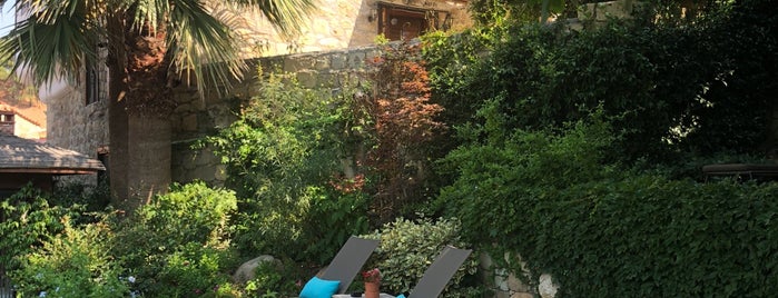 Idablue Hotel is one of Locais salvos de çetin.