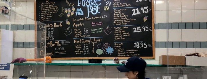 The Fudge Pot is one of Chicago.