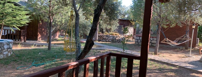 Jippe İda Dağ Evleri is one of Camping.