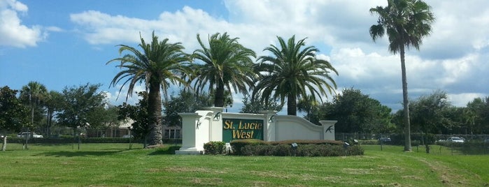 St Lucie West is one of Lugares favoritos de Kyra.