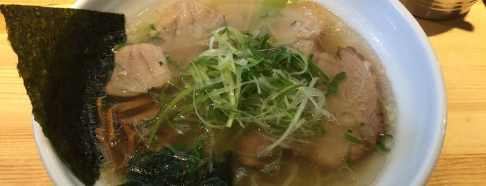 Ramen Gantetsu is one of 東京.