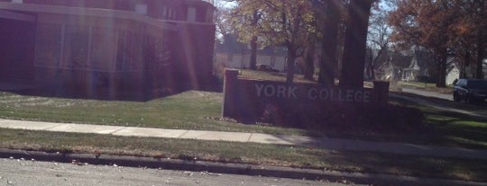 York College is one of สถานที่ที่ Hannah ถูกใจ.