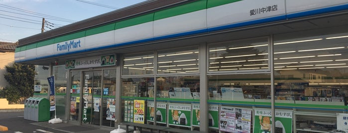 FamilyMart is one of My visited and My favorites for コンビニエンスストア.