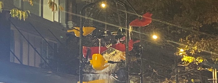 Bucket Fountain is one of Wellington, New Zealand.