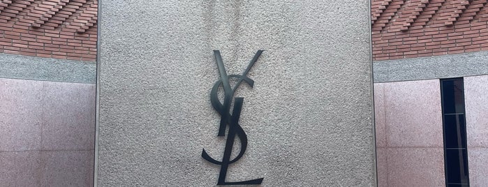 Musée Yves Saint Laurent is one of Fas.