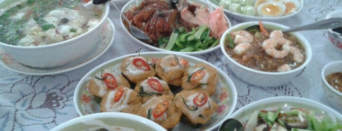 มัดหมี่ อาหารไทย is one of ตะลอนชิม(ลพบุรี).