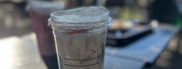 Starbucks is one of Posti che sono piaciuti a Caner.