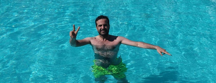 hobi life havuz başı is one of Biten.