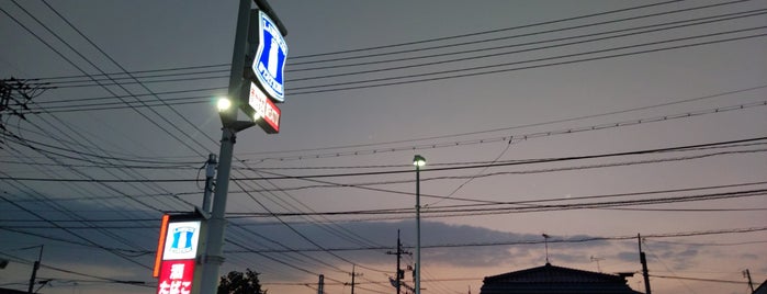 ローソン 小野田北竜王町店 is one of ｼｮｯﾋﾟﾝｸﾞ.