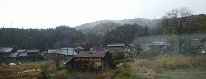 深坂トンネル is one of 北陸本線.