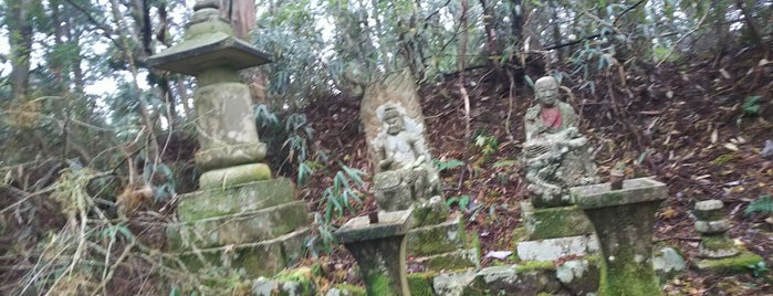 花折坂 is one of 高野山山上伽藍.