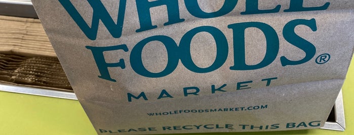 Whole Foods Market 365 is one of Posti salvati di Louise.
