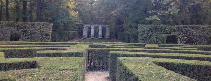 Labyrinthe de Chenonceau is one of Lugares favoritos de Mario.
