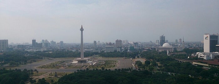 Lapangan Basket Monas is one of ꌅꁲꉣꂑꌚꁴꁲ꒒’s Liked Places.