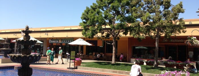 Grossmont Center is one of Mistyさんの保存済みスポット.