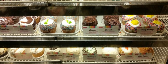Crumbs Bake Shop is one of Gone But Not Forgotten....