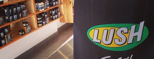 LUSH is one of Lugares favoritos de Matt.