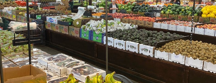 Joe Randazzo's Fruit & Vegetable Market is one of My Favorite Places.