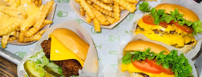 Shake Shack is one of Lugares favoritos de Hesham.