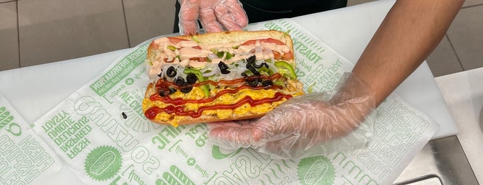 Quiznos is one of Heshamさんのお気に入りスポット.
