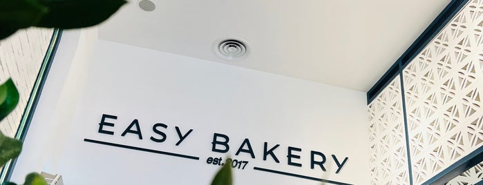 Easy Bakery is one of Orte, die Hesham gefallen.