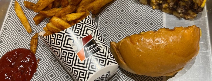 Burger Hunch is one of Hesham'ın Beğendiği Mekanlar.
