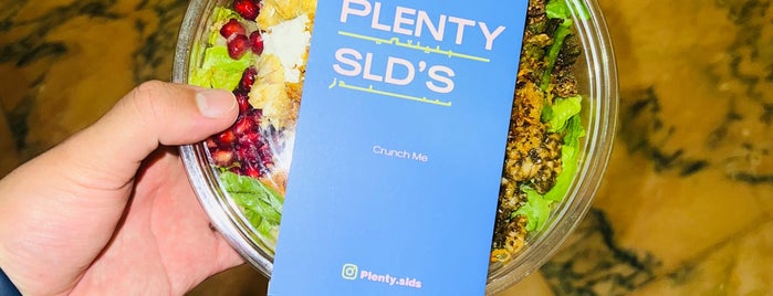 Plenty Sld’s is one of Lugares favoritos de Hesham.