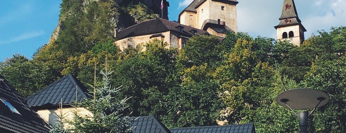 Oravský Podzámok is one of Lugares favoritos de Anna.