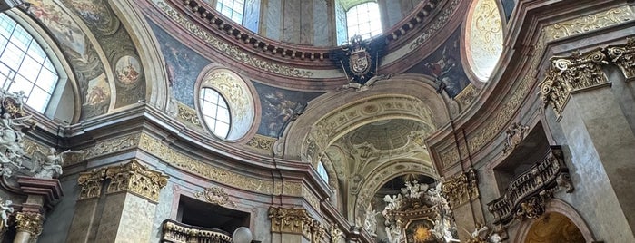 Peterskirche is one of Vienna Sightseeing.