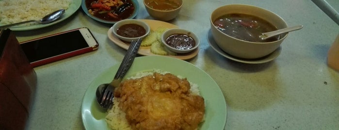 Restoran Bunga mas is one of Makan @ Utara,MY #13.