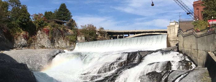 Spokane Falls Lookout is one of Been there, done that.