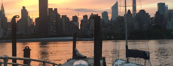 Anable Basin Sailing Bar & Grill is one of Astoria/Queens Bucket List.