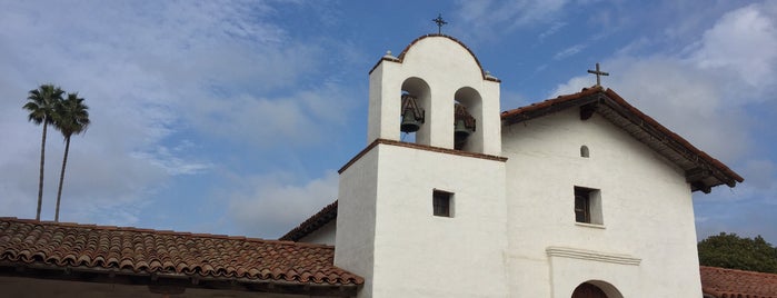 El Presidio de Santa Barbara State Historic Park is one of Orte, die Stacy gefallen.