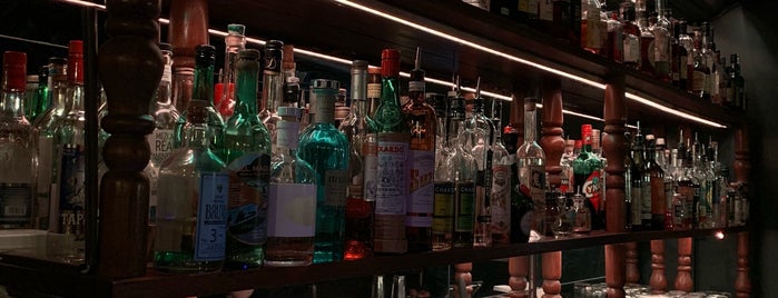 Prescription Cocktail Club is one of Lugares favoritos de Stacy.