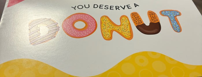 Donut World is one of Tempat yang Disukai Stacy.