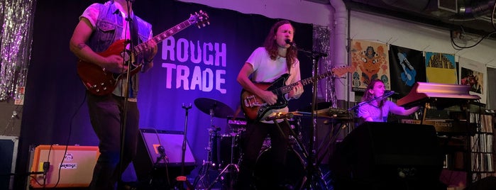 Rough Trade East is one of Orte, die Stacy gefallen.