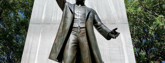 Theodore Roosevelt Island is one of Stacy'ın Beğendiği Mekanlar.