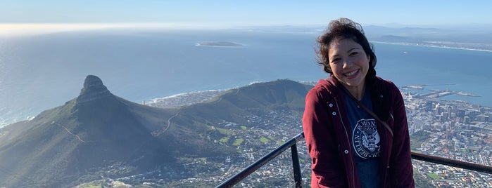 Table Mountain National Park is one of Tempat yang Disukai Stacy.