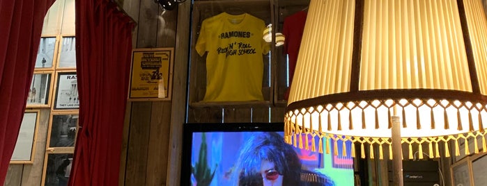 R.M.C.M Ramones Museum is one of Tempat yang Disukai Stacy.