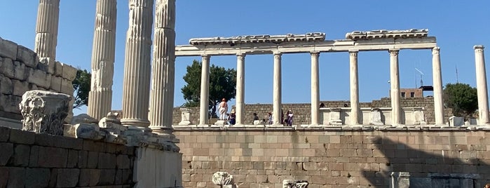 Akropolis is one of Řecko.