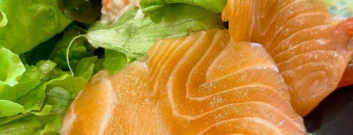 Shinkanzen Sushi is one of Bkk.