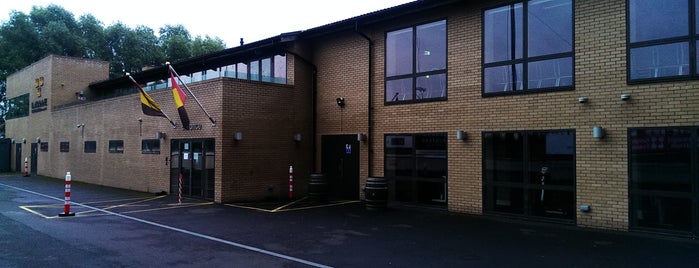 Lansdowne Rugby Club is one of Paulo'nun Beğendiği Mekanlar.